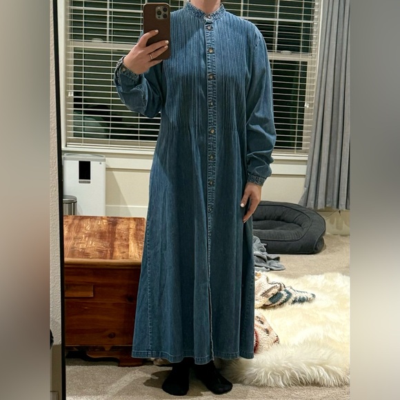 LL. Bean Vintage Denim Jean Maxi Dress Long Sleeve Button Down Size 12 Amish - Picture 4 of 11